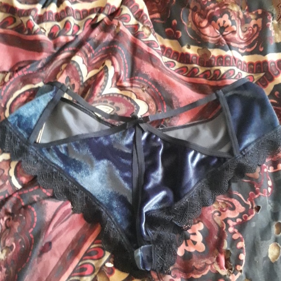 Underwear nwt - Picture 2 of 3